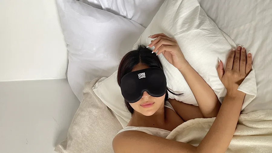 Nai con antifaz para dormir en contenido UGC